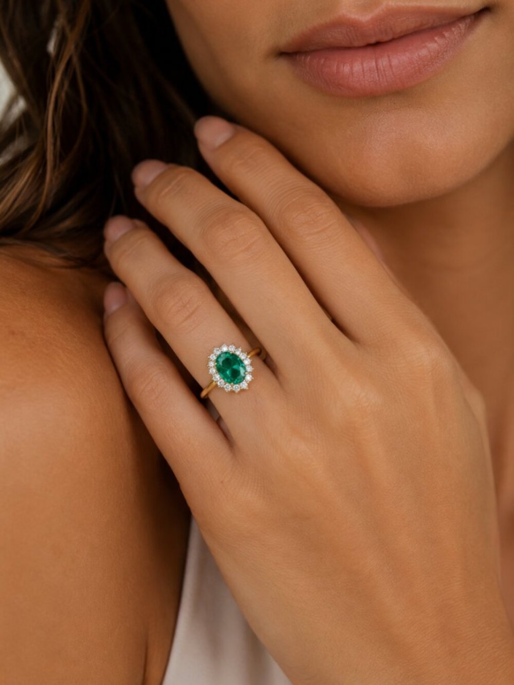 "Brinley" Emerald Green Halo Ring